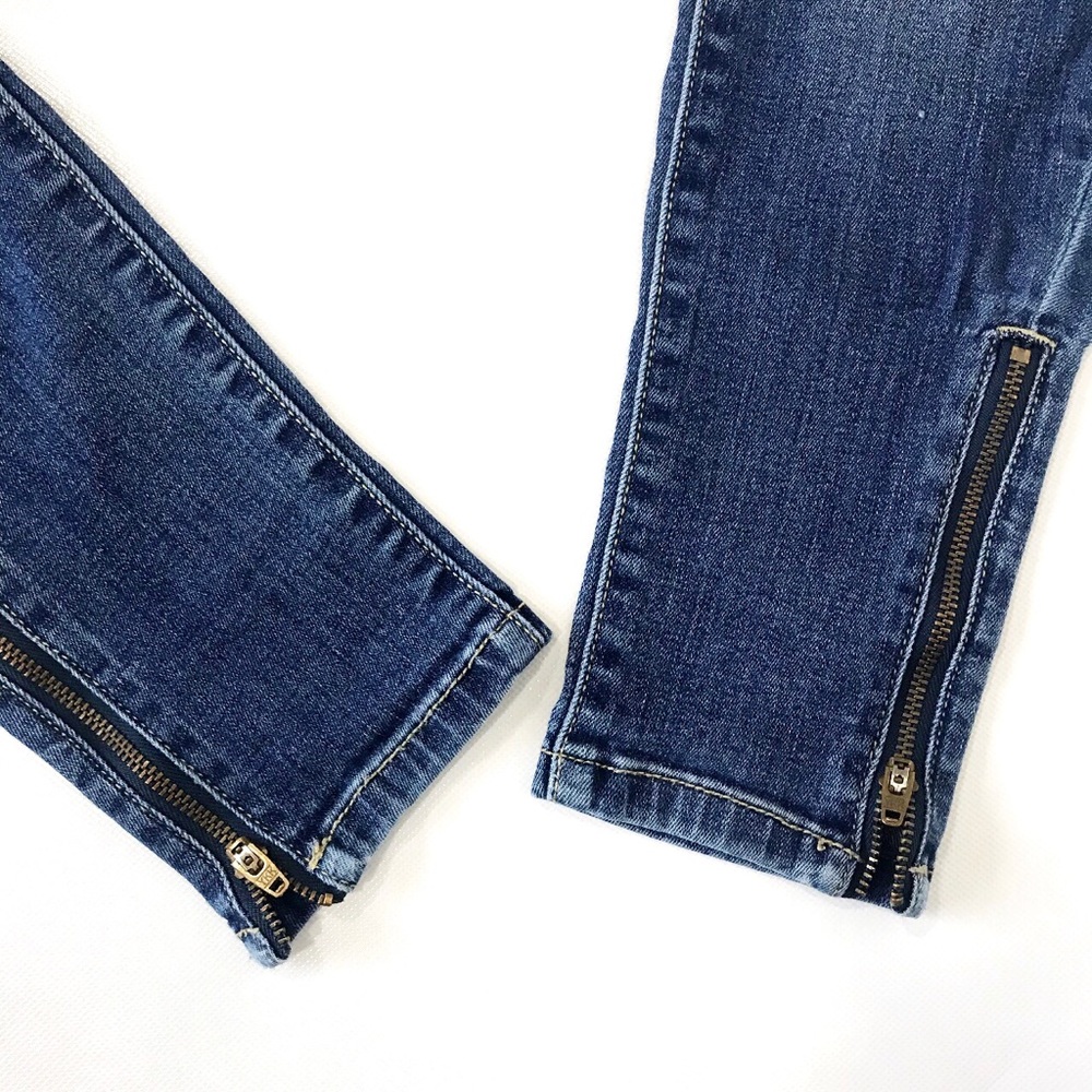 ❌SOLD❌ distressed KanCan skinnies - Picture 8 of 8